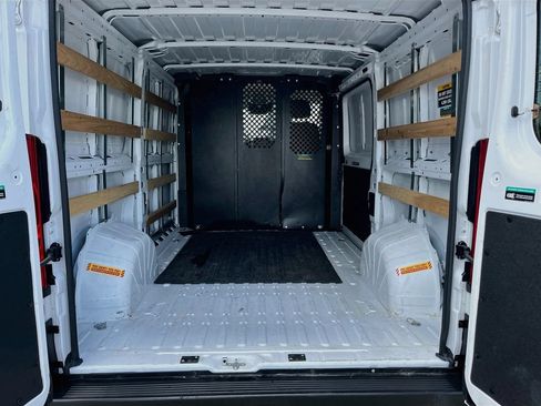 Used 2025 RAM ProMaster 2500 w/ U-Haul Equipment Group FWD image 22