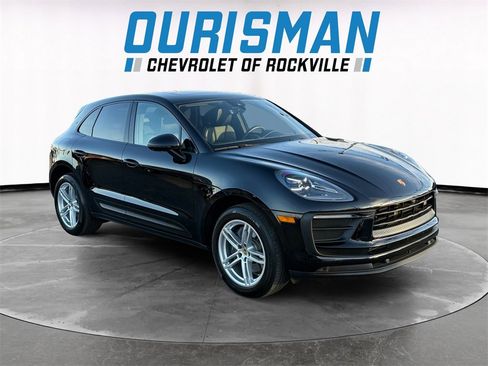 Used 2022 Porsche Macan image 1