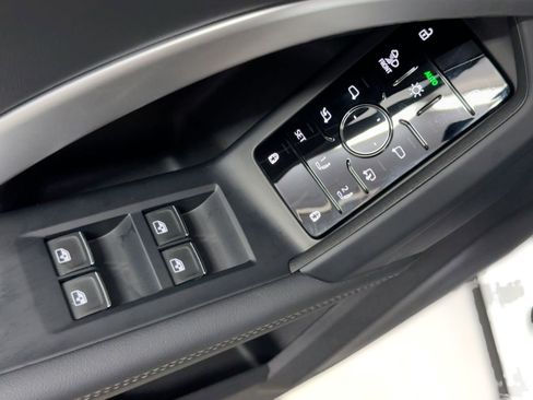 New 2025 Audi Q5 Premium Plus image 13