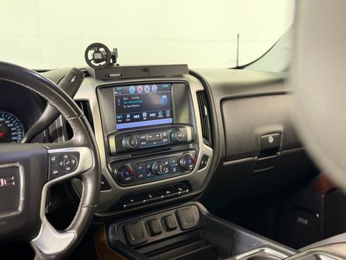 Used 2018 GMC Sierra 1500 SLT w/ SLT Premium Package image 18