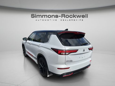 Used 2024 Mitsubishi Outlander Ralliart AWD/4WD image 3