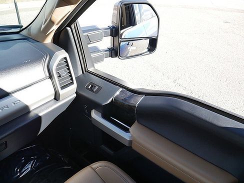 Used 2022 Ford F250 Lariat w/ Lariat Value Package image 24