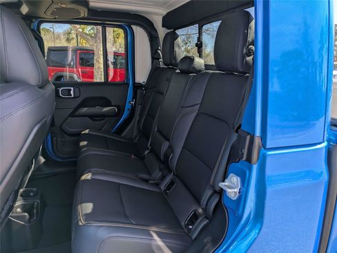 New 2026 Jeep Gladiator Sport image 14