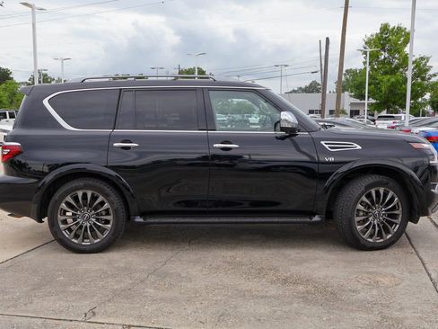 Used 2022 Nissan Armada Platinum w/ Captain's Chairs Package RWD image 25