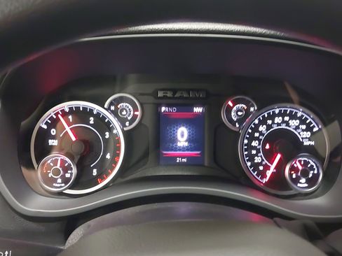 New 2026 RAM 2500 Tradesman AWD/4WD image 18