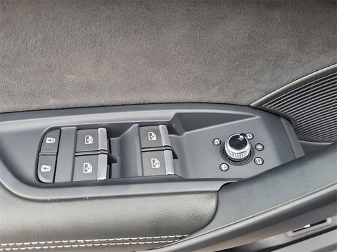 Used 2021 Audi Q5 e Prestige image 12