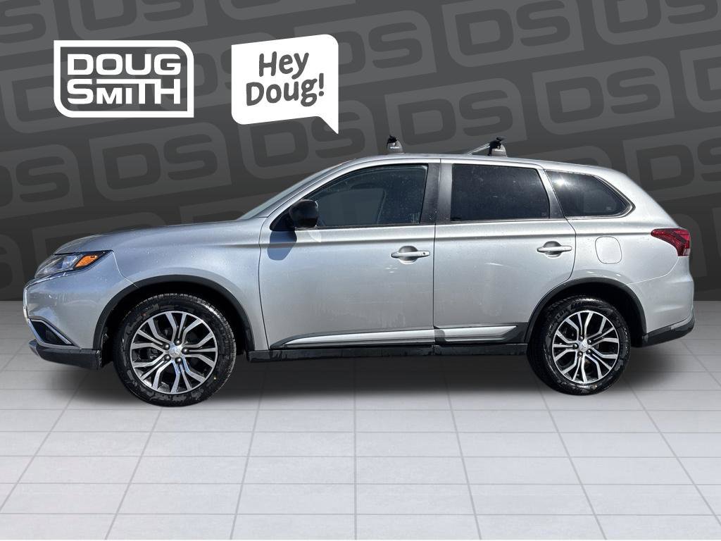 Used 2018 Mitsubishi Outlander ES AWD/4WD image 1