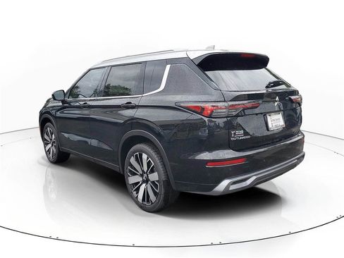 New 2025 Mitsubishi Outlander AWD image 6