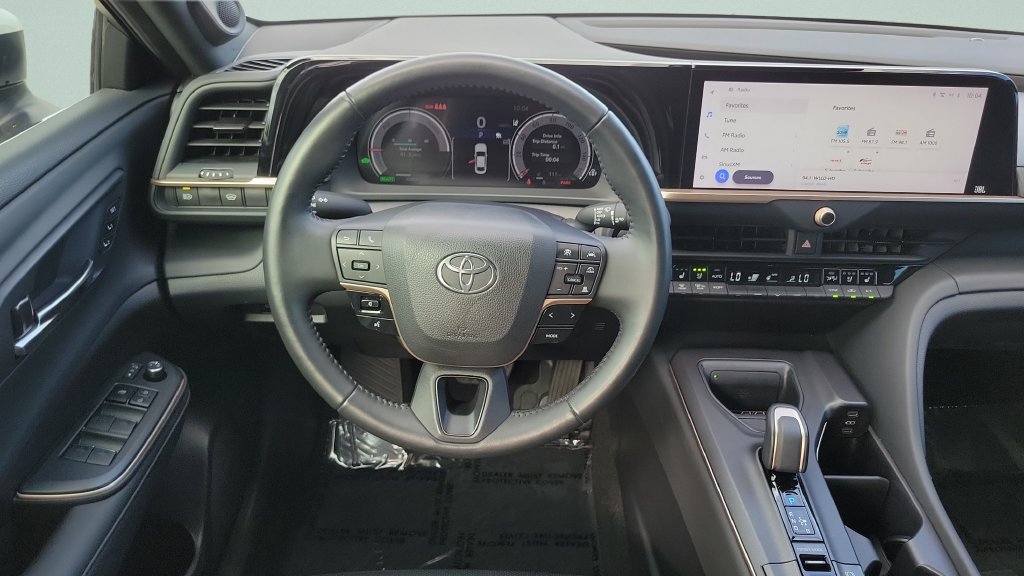 Certified 2023 Toyota Crown AWD/4WD image 12