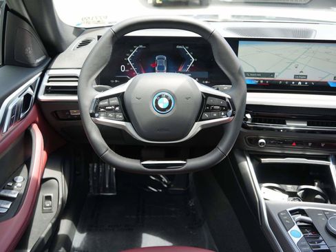 Used 2025 BMW i4 eDrive40 w/ Premium Package RWD image 8
