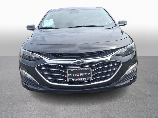 Used 2025 Chevrolet Malibu LS FWD image 2