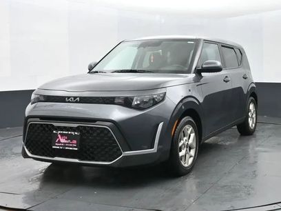 Used 2023 Kia Soul LX w/ LX Technology Package