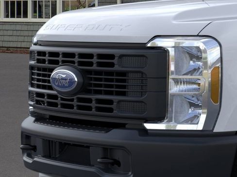 New 2026 Ford F250 XL RWD image 17