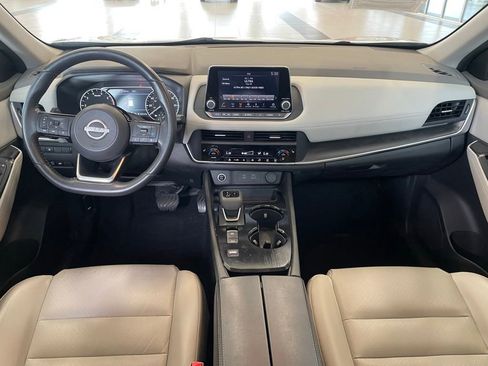 Certified 2023 Nissan Rogue SV w/ SV Premium B Package FWD image 11