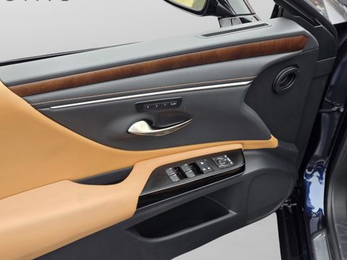 New 2025 Lexus ES 350 w/ Premium Package image 26