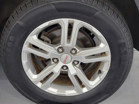 Used 2019 GMC Terrain SLE w/ Driver Convenience Package FWD image 11
