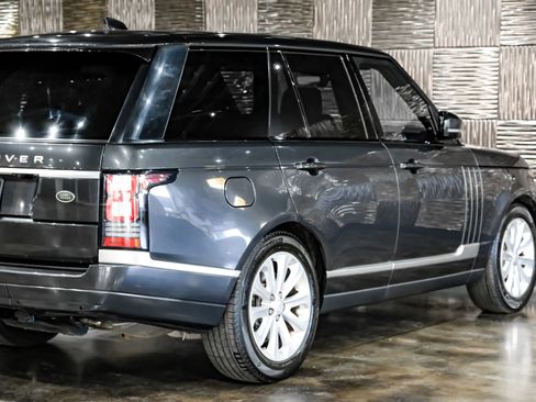 Used 2017 Land Rover Range Rover HSE AWD/4WD image 14