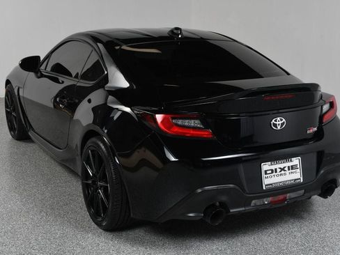 Used 2023 Toyota GR86 Premium RWD image 8