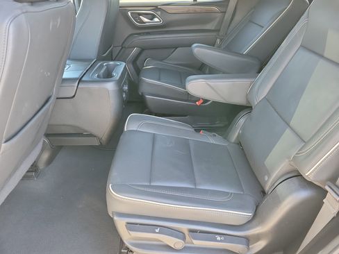 Used 2024 Chevrolet Tahoe Premier image 7