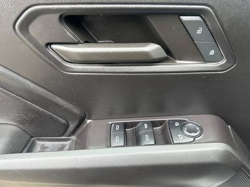 Used 2024 Chevrolet Colorado Trail Boss w/ Technology Package image 11