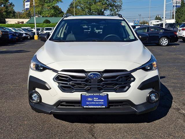 Used 2024 Subaru Crosstrek 2.0i Premium AWD/4WD image 2