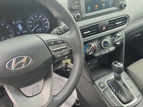 Used 2021 Hyundai Kona SE FWD image 15
