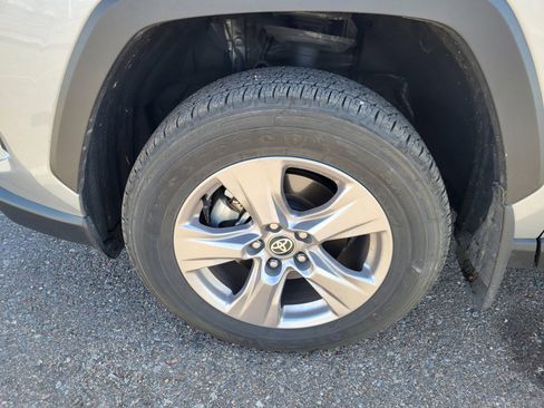 Certified 2024 Toyota RAV4 XLE image 24