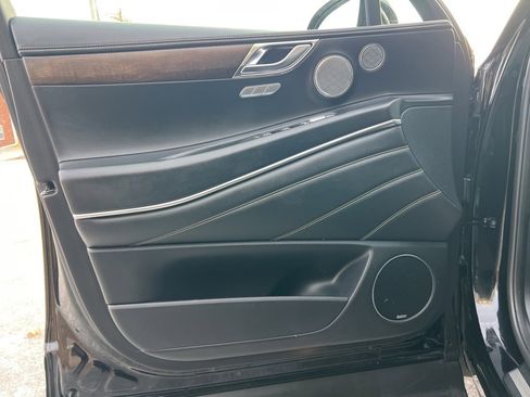 Used 2023 Genesis GV80 2.5T w/ Prestige 20" Package image 12