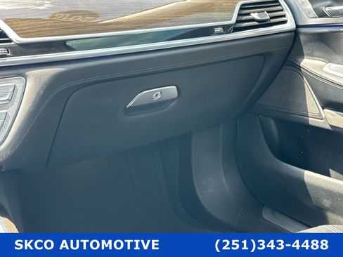 Used 2016 BMW 740i image 24