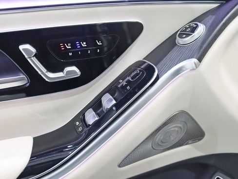 Used 2022 Mercedes-Benz S 580 4MATIC Sedan image 35