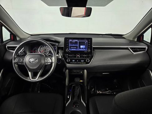 Used 2022 Toyota Corolla Cross LE FWD image 25
