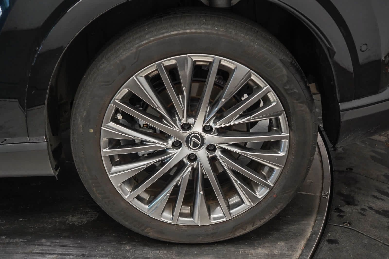 Used 2025 Lexus RX 450h AWD w/ Convenience Package image 10