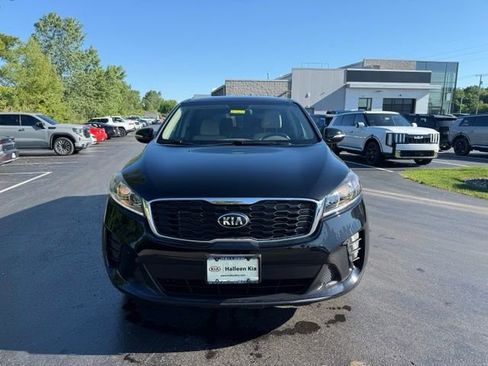 Used 2019 Kia Sorento FWD image 4