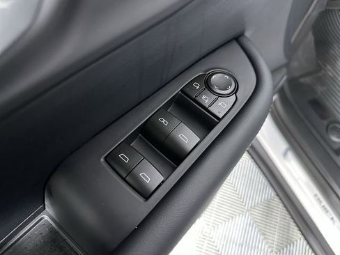 New 2026 Buick Enclave Preferred AWD/4WD image 24