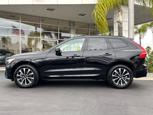 Certified 2025 Volvo XC60 B5 Plus AWD/4WD image 2