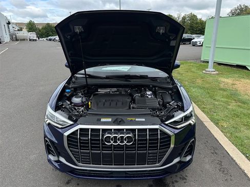 New 2025 Audi Q3 2.0T Premium image 16