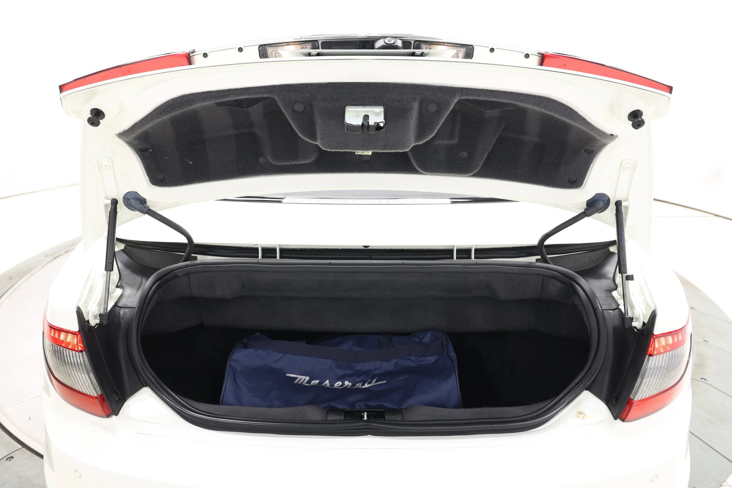 Used 2018 Maserati GranTurismo Sport RWD image 58