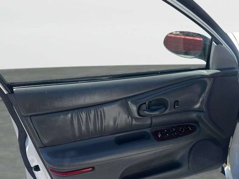 Used 2004 Buick Century Custom FWD image 23