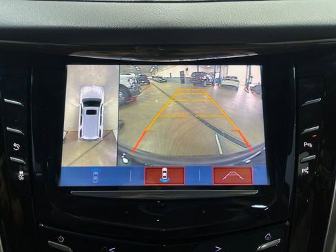 Used 2019 Cadillac Escalade Luxury image 11