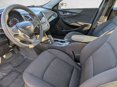 Used 2019 Chevrolet Malibu LT w/ Driver Confidence Package image 15
