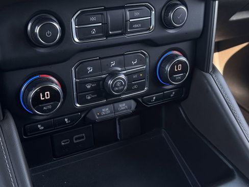 Used 2021 Chevrolet Tahoe LT image 20