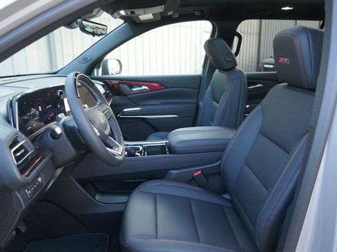 New 2026 Chevrolet Traverse Z71 w/ Enhanced Driving Package AWD/4WD image 16
