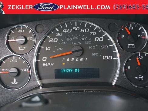 Used 2024 Chevrolet Express 2500 w/ Driver Convenience Package RWD image 22