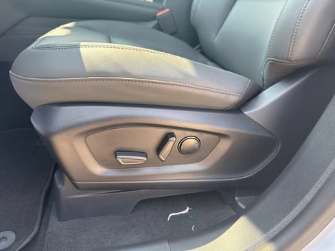 New 2026 Ford Explorer Active w/ Active Comfort Package AWD/4WD image 19