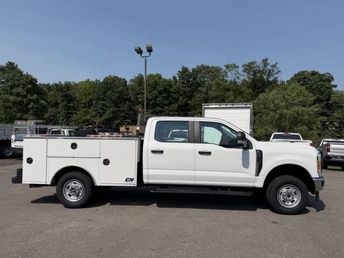 Used 2023 Ford F250 XL w/ Snow Plow Prep Package AWD/4WD image 2