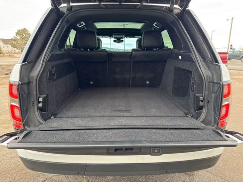 Used 2020 Land Rover Range Rover HSE image 50
