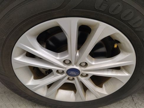 Used 2018 Ford Escape SE FWD image 31