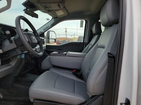 New 2026 Ford F350 XL w/ XL Chrome Package AWD/4WD image 19