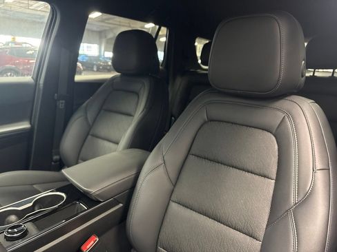 New 2026 Chevrolet Equinox LT w/ Convenience Package II FWD image 22