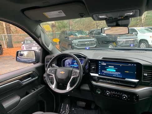 Certified 2022 Chevrolet Silverado 1500 LT image 34